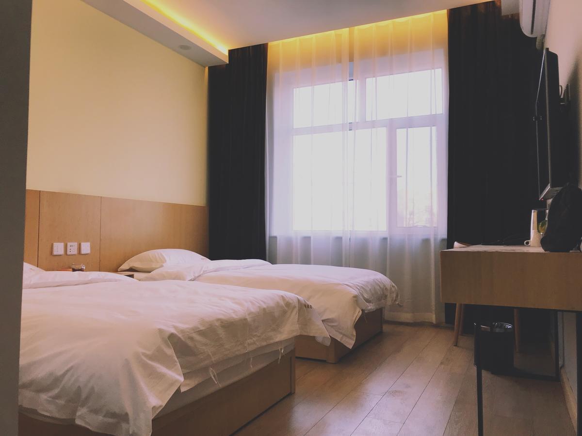 Lantern Hotel Hohhot Exterior photo